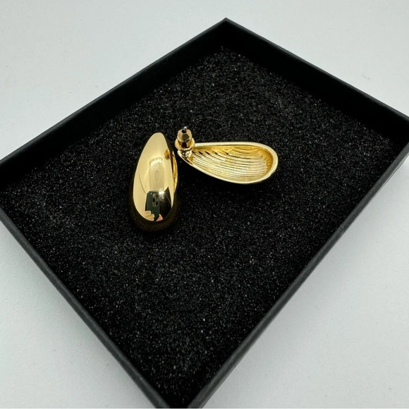 14K Gold Plated Chunky Waterdrop  Earrings - Picture 6 of 8